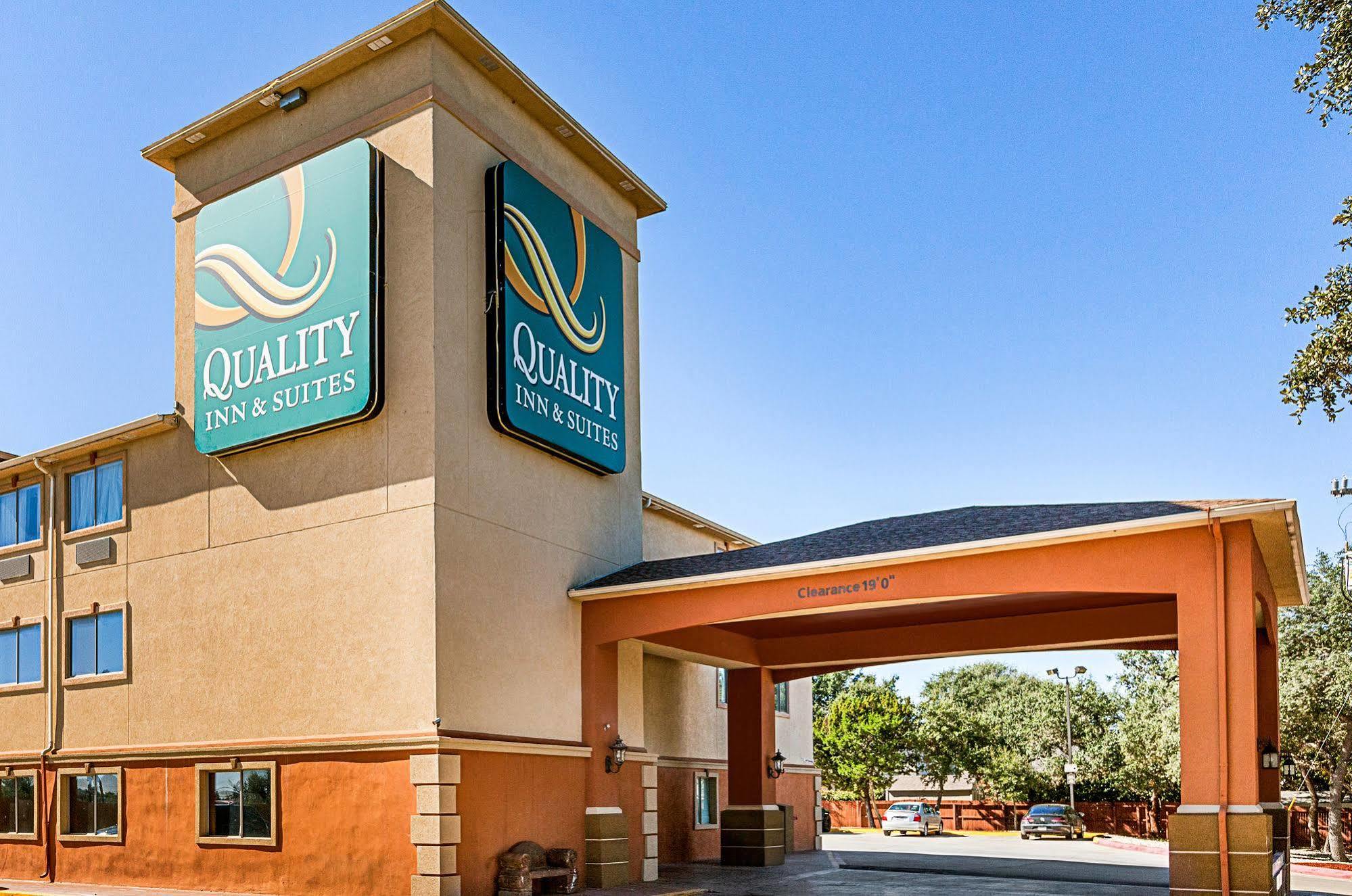 סן אנטוניו Quality Inn & Suites Seaworld North מראה חיצוני תמונה